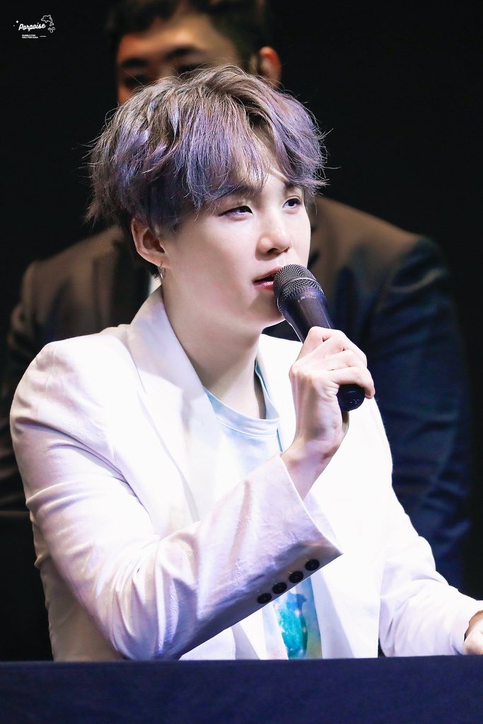 Silver/grey haired yoongi - a beautiful thread ♡