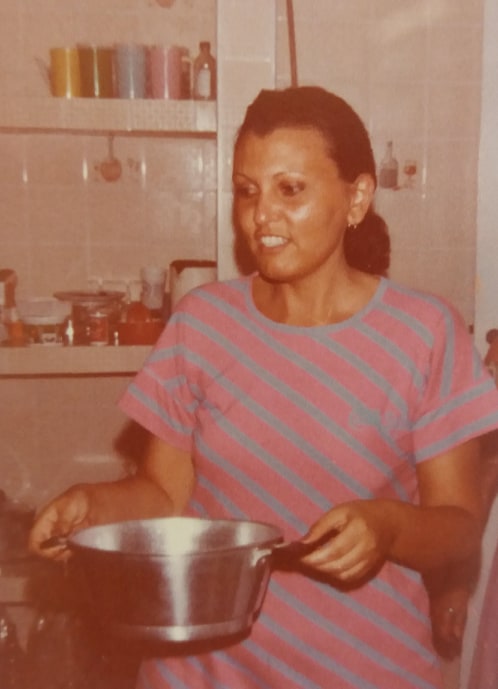 AJAXPUCCI's tweet photo. Uma foto caseira em Bertioga. Hoje (29) - Niver da MARA PUCCI REIS - Saudade eterna.... Rogo ao Pai que ela esteja em PAZ ! Massas Pucci - #ruamarapuccireis #ajaxpucci #pilotoedgardajax #cafepucci #puccicafé #bertioga #bertiogasp Ela arrancou concreto do chão! https://t.co/uYPaaqjzYr
