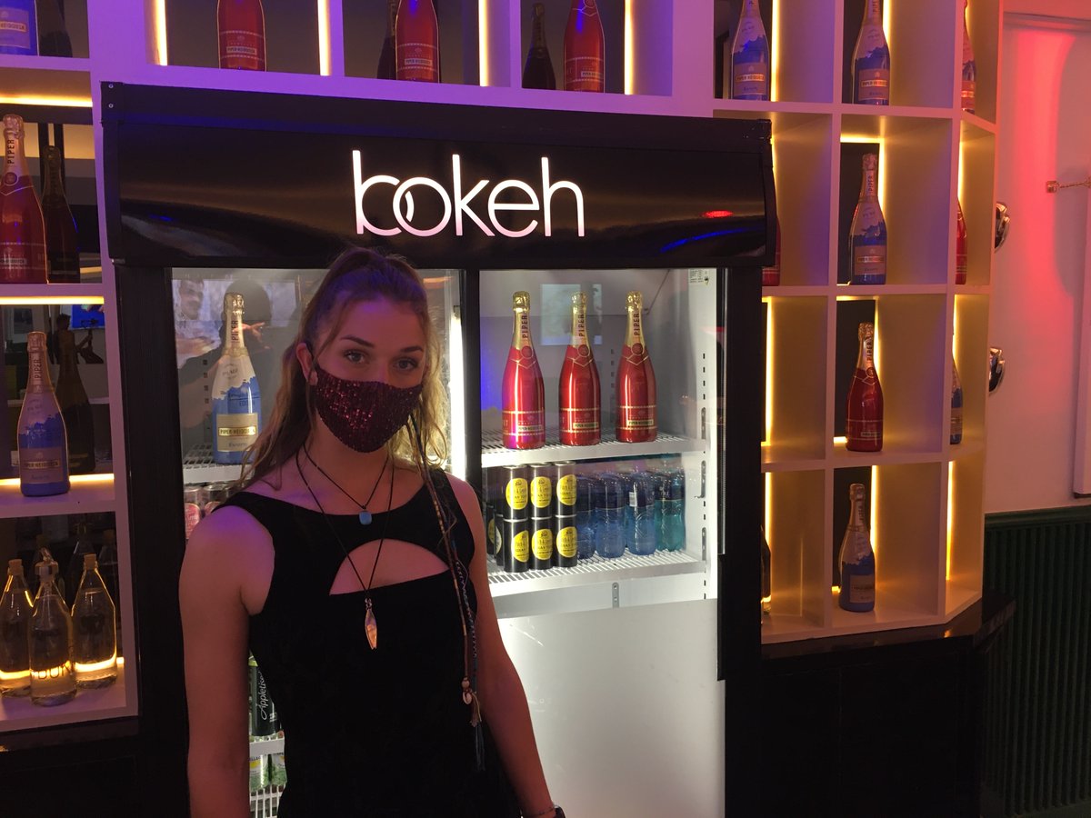 Bokehfff's tweet image. What an incredible night last night with @piperheidsieck and Denise Cowburn-Levy.
Denise from @gingerandlimect was interviewed about her new book, full of tales of her extraordinary life and of course, incredible recipes.
#bokehcreativestudio #bokehproductions