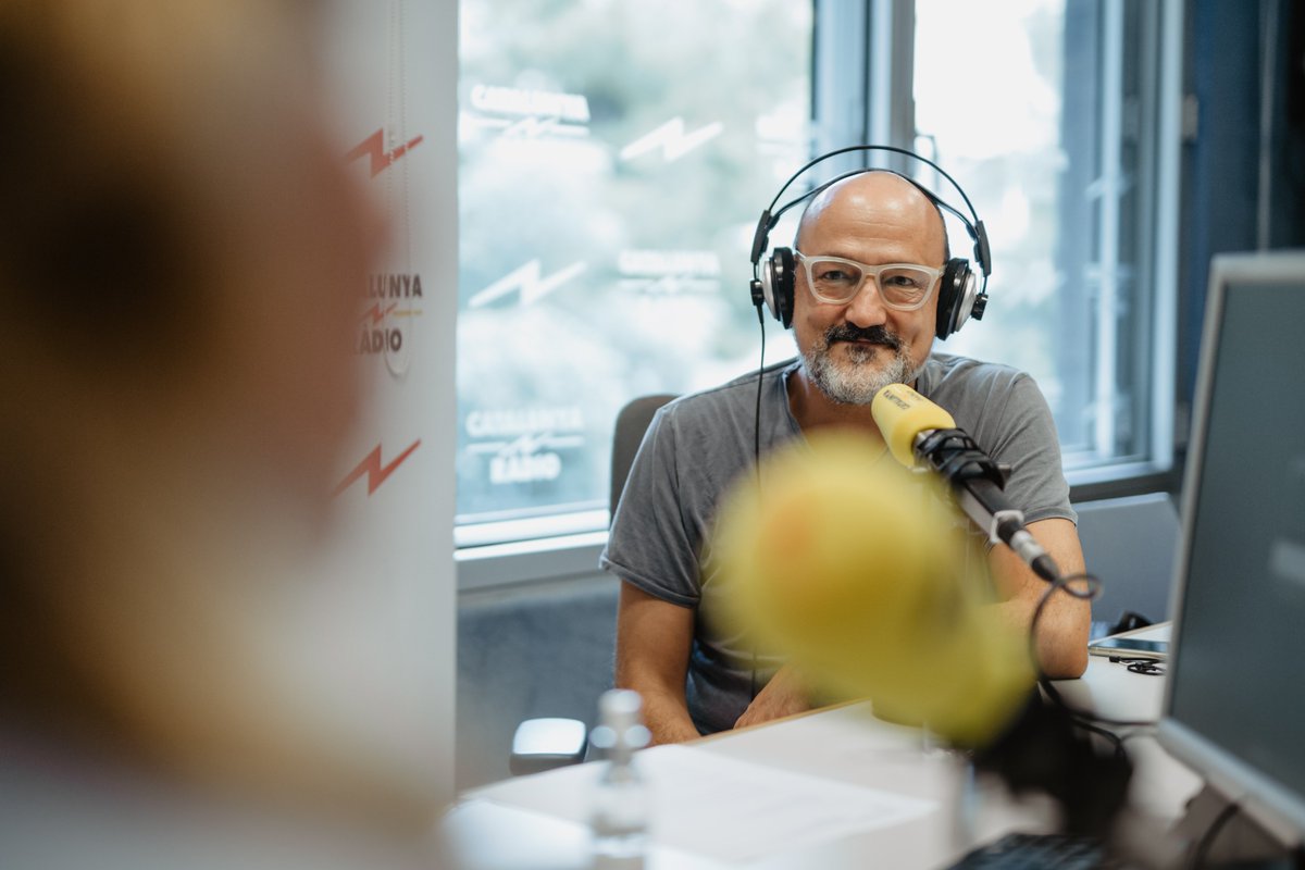Revolucio4's tweet image. 📻 Recupera

🎙️“La seu central de Correus de Barcelona es converteix en una incubadora d’empreses tecnològiques.” @ricardcastellet  al @Revolucio4  @CatalunyaRadio 

📲 bit.ly/31GoGV2