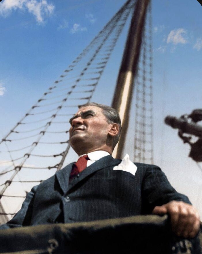 BiSusA8's tweet photo. #Atamİzindeyiz 

Ey büyük Atatürk;
Açtığın yolda,
Gösterdiğin hedefe,
Durmadan yürüyeceğime and içerim.✨ https://t.co/moO60Nn5t0