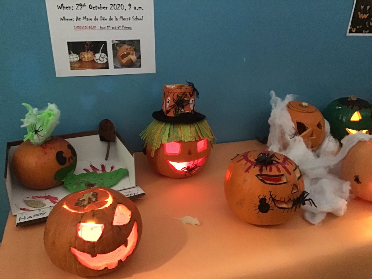 mercedaries's tweet photo. Pumpkin Contest is in CS. Amazing pumpkin. 

Genials carbasses a cicle superior! 

#fsf5prim #fsf6prim #halloween https://t.co/dBvwJPlbMO