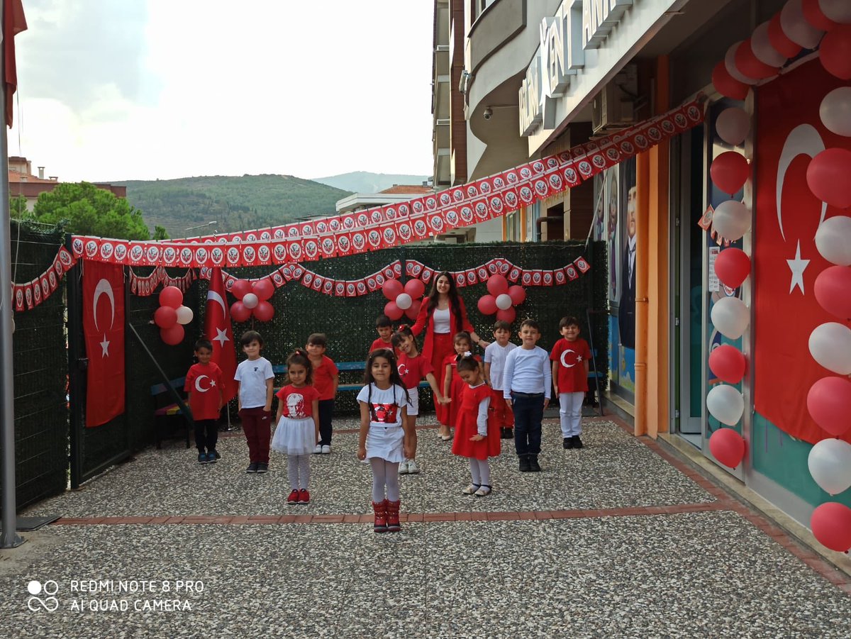 Bilimkent Anaokulunda Cumhuriyet Coşkusu...
29 Ekim Cumhuriyet Bayramımız Kutlu Olsun.
#cumhuriyetbayramı #atatürk #gündüzbakımevi #bebek #anaokulu #eğitim #okulöncesi #montessori #çocukgelişimi #karabağlardaanaokulu
 #CumhuriyetBiziz