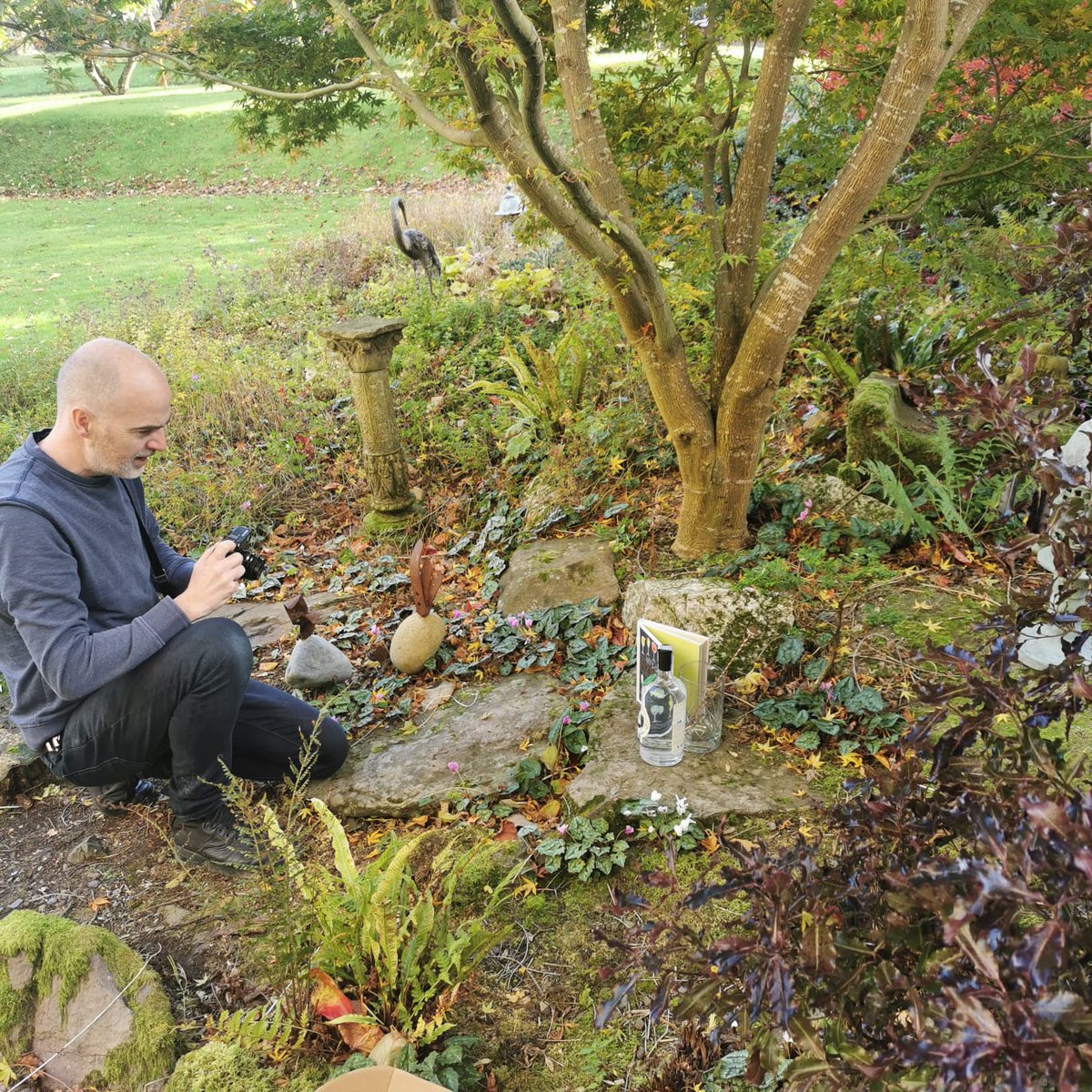 ballyvolanehse's tweet photo. ALMOST OUT OF THE BOX! We are nearly ready to launch the Ballyvolane House hamper. @davemcclelland made the essential trip to do a socially distanced photo shoot for us. Thank you, David.
And, yes, that's some @berthasrevenge in there too.
Watch this space for details . . . https://t.co/aXyTQYIQlv