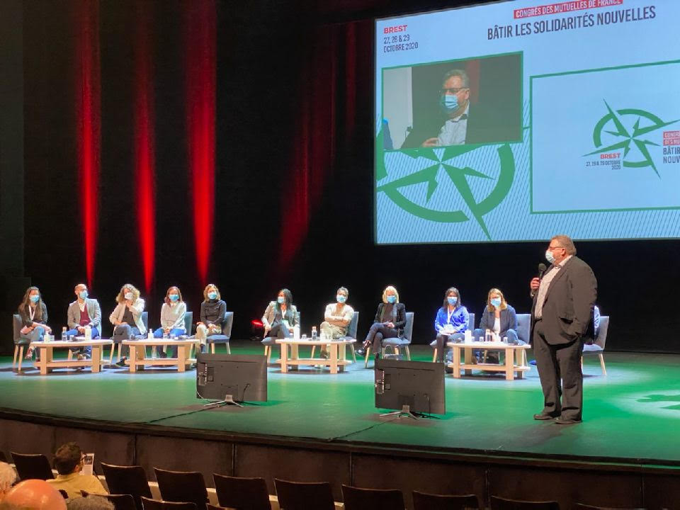 👏 Merci aux 9 rapporteuses et 2 rapporteurs pour la restitution des ateliers pour bâtir les nouvelles #solidarités au congrès des <a href="/MutuellesdeFr/">Mutuelles de France</a>.

#Brest #TeamMut