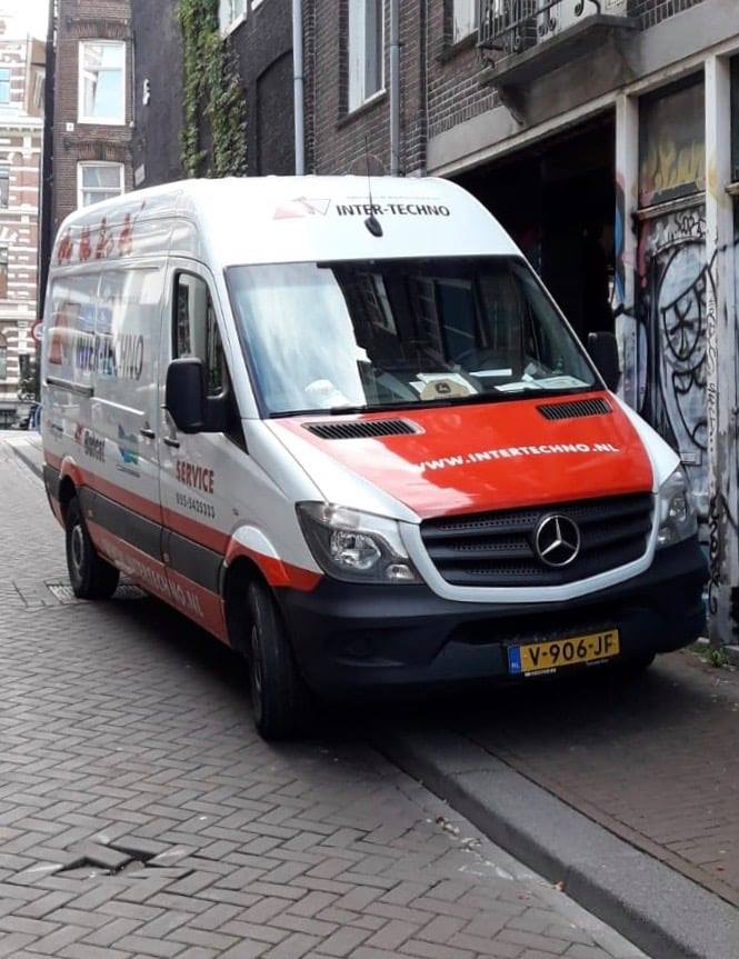 !!GESTOLEN - SERVICEBUS MERCEDES SPRINTER - V-906-JF!!
In de nacht van woensdag 28 oktober op donderdag 29 oktober is onze servicebus gestolen vanuit Ridderkerk.
Als iemand iets gezien heeft of de servicebus onderweg spot graag contact opnemen via 055-54253333 en met de politie.