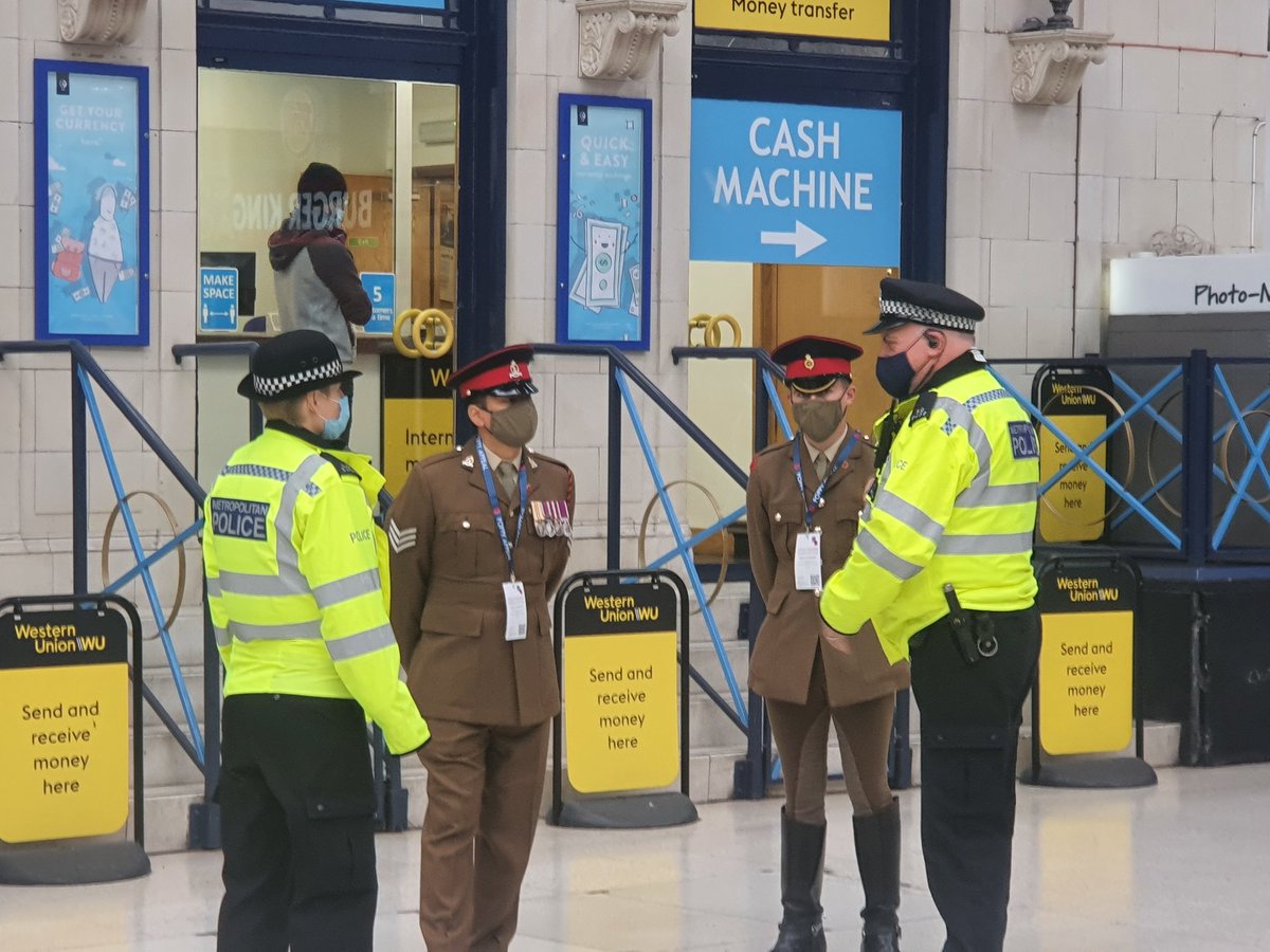 MPSWestminster's tweet photo. Today is Poppy Day #ProjectServator officers deployed to @NetworkRailVIC to assist @PoppyLegion @BritishArmy and @RoyalAirForce on this most important day. We'll continue to support the #PoppyAppeal as we lead up to Remembrance Day. We will remember them https://t.co/xeC5HH7eIS