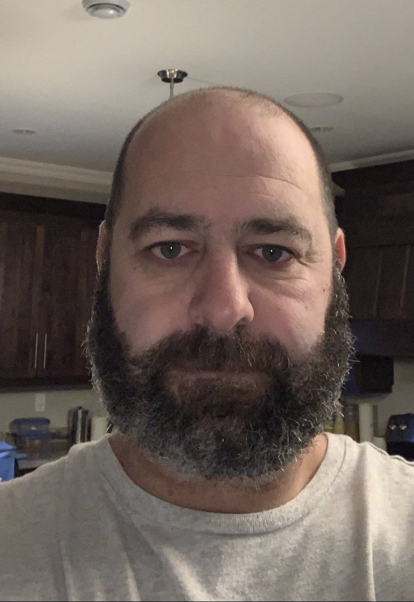 bwspencer74's tweet image. Not wishing away time... But, I’m not half way yet and she’s gettin’ a little thick!! Allie, can we compromise on the shave date? Santa may be extra good to you if you do!!! #BEARDUPDATE #DAY35 ⁦@alliespencerr⁩ ⁦@slkspencer⁩ ⁦⁦@ReedSpencer3⁩