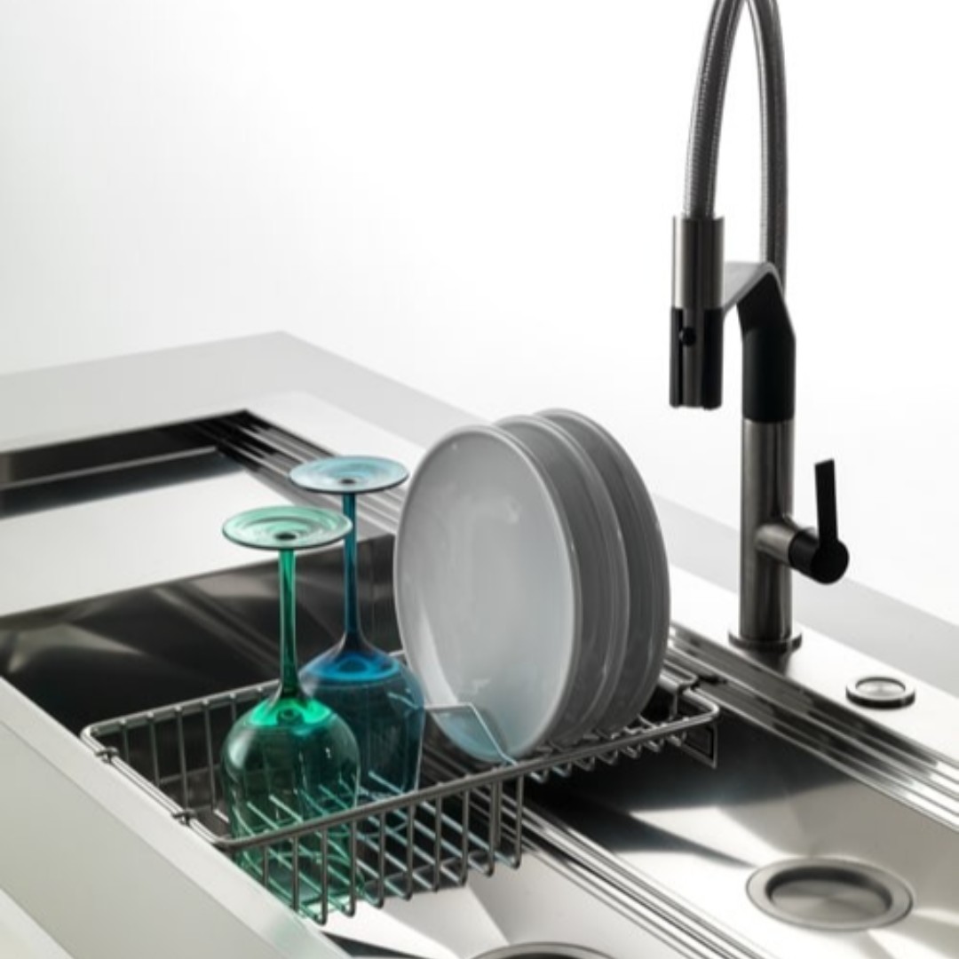 arredatutto's tweet photo. Do you think the kitchen sink is a trivial product?
Instead they too are evolving into a real workstation.
Our favorites are Foster's.
Very cool!

Milanello Workstation by Foster Elettrodomestici: https://t.co/e1vqXeX7QJ

#foster #milanello #madeinitaly #arredatutto https://t.co/qtBTw7P2DJ