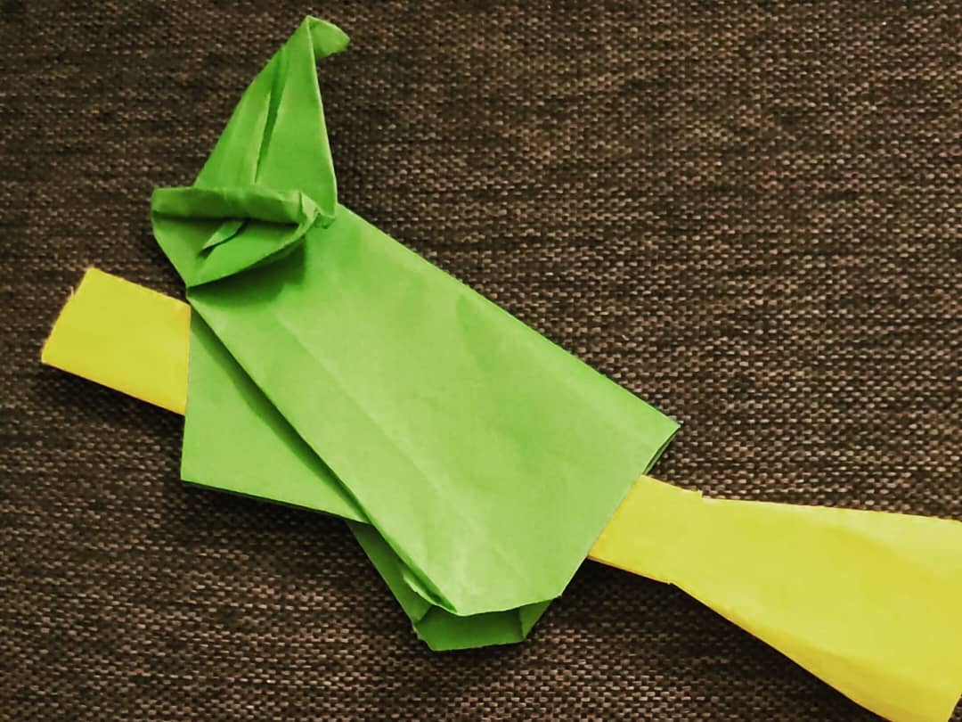 GildedLilyCic's tweet photo. 🎃 Halloween Origami from last week's workshop with Yeun! 🎃 We hope everyone has a fun and spooky Halloween on Saturday, these were really fun to make and easy to do with the kids.🧡
#halloween #glasgow #halloweenorigami #origami #gildedlily  #craftstutorial #glasgowwomen #govan https://t.co/eYuchTMMmD