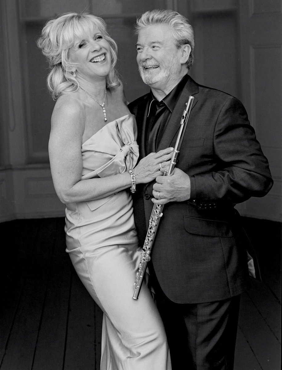 FutureTalentUK's tweet photo. 3️⃣ DAYS TO GO until our new Virtual Masterclass Series kicks off! 🎉

Legendary flautists and Future Talent Ambassadors, Sir James and Lady Jeanne Galway will impart their wisdom and expertise with a host of our talented wind musicians ✨

Read more · https://t.co/76BKKeR9pT https://t.co/IqlIyEdA5u