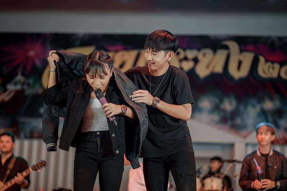 POLY34995963's tweet photo. แบบนี้เธอชอบไหม💜🧸🦖🥰
👉https://t.co/dKP1XEnEgN👈

#ฟลุ๊คลี่DM #แบบนี้เธอชอบไหม #คู่จิ้น #ฟลุ๊คลิลลี่ #เรือฟลุ๊คลี่ #ความสุข #เจนนี่ได้หมดถ้าสดชื่น #ลิลลี่ได้หมดถ้าสดชื่น #ได้หมดถ้าสดชื่น 

(28/10/63:ลอยกระทง พังงา)💜🧸 https://t.co/FGRnOyLq5r