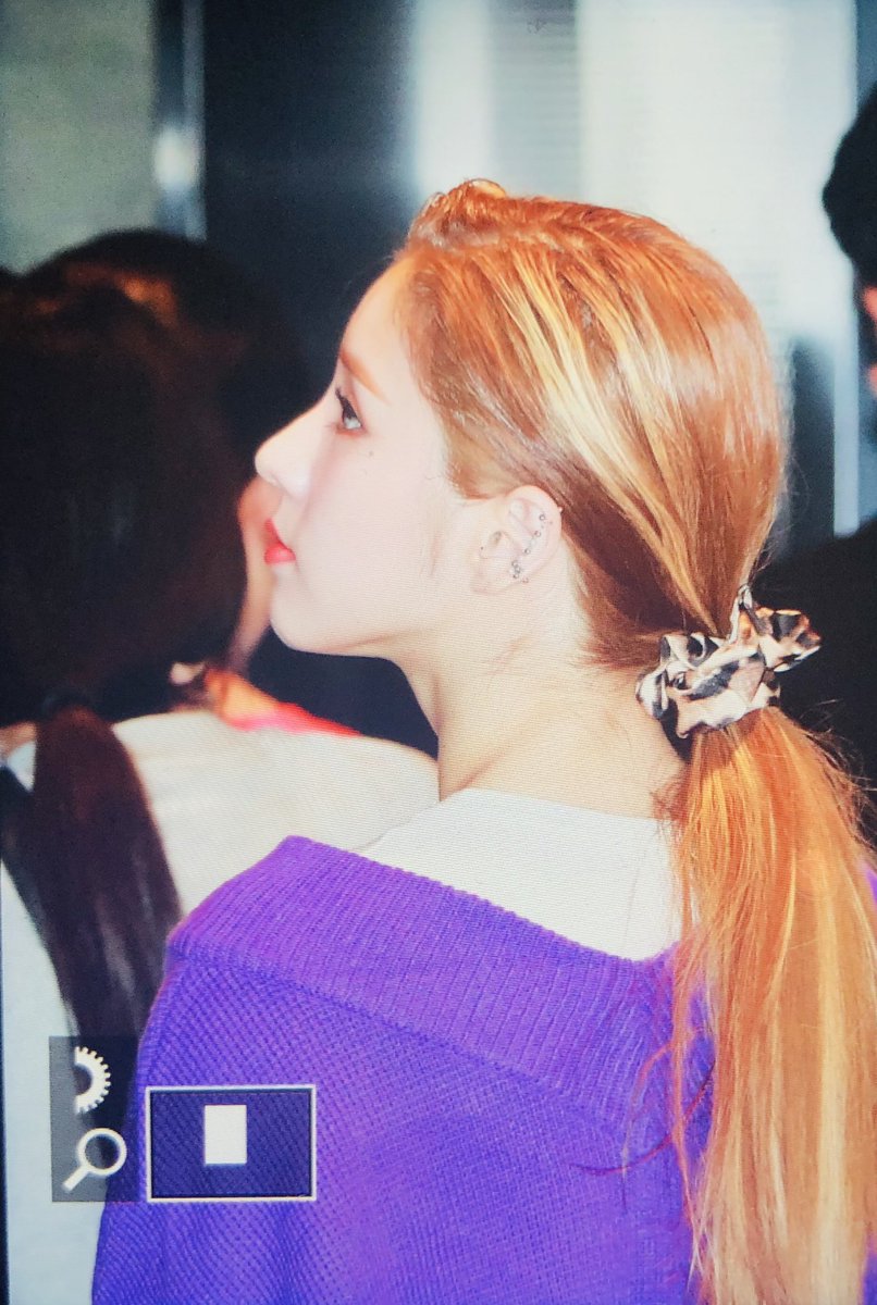 201029 프리뷰

#희진 #HeeJin #LOONA #이달의소녀
<a href="/loonatheworld/">이달의 소녀(LOOΠΔ)</a>