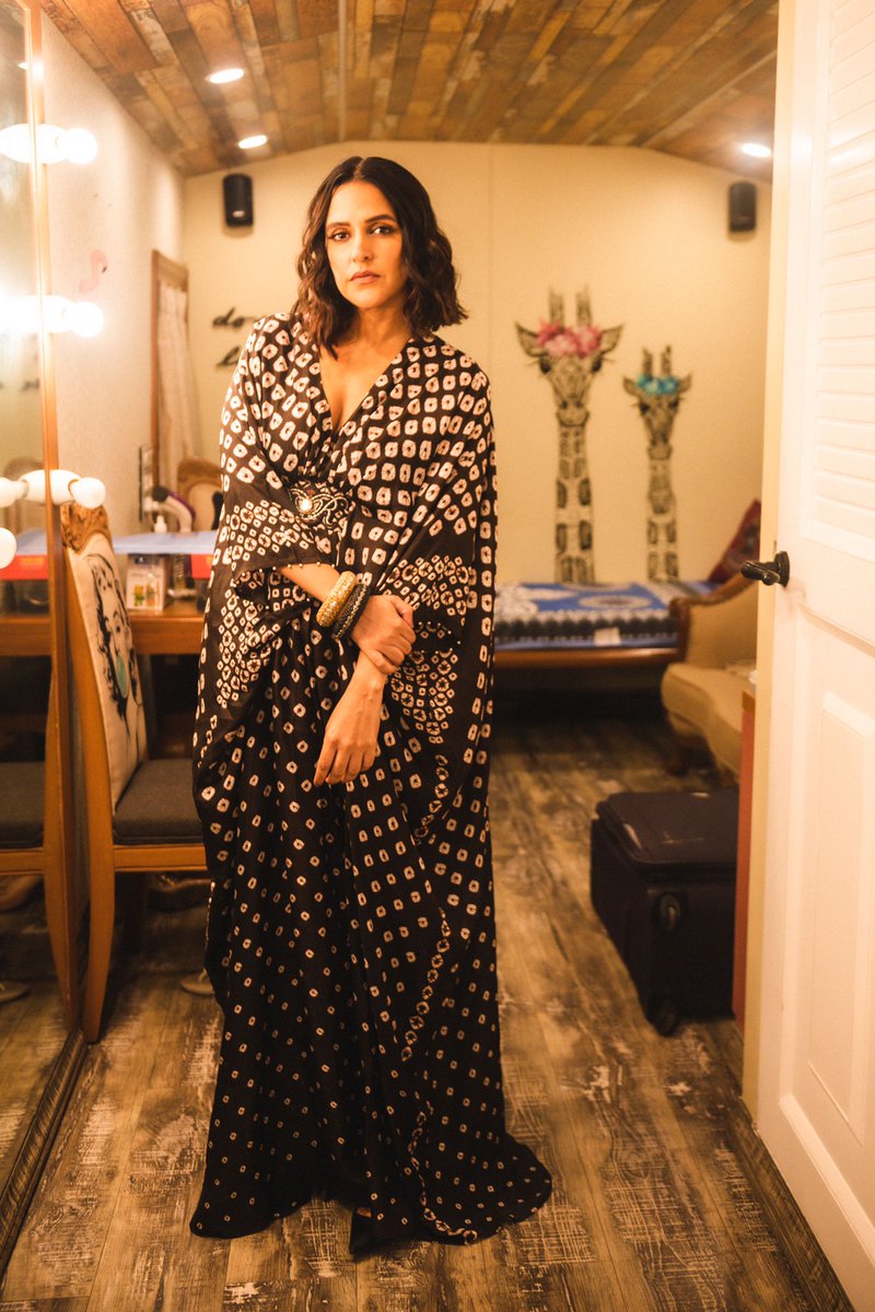 NehaDhupia's tweet photo. “Spot” the giraffes 🦒.... #ootd @rajdeep.ranawat.official 😻 styled by @gumanistylists muah @sonicsmakeup @hamidahairartis 📸 @thememoryalbum https://t.co/9xrlzLREXc