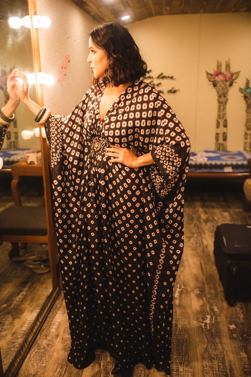 NehaDhupia's tweet photo. “Spot” the giraffes 🦒.... #ootd @rajdeep.ranawat.official 😻 styled by @gumanistylists muah @sonicsmakeup @hamidahairartis 📸 @thememoryalbum https://t.co/9xrlzLREXc