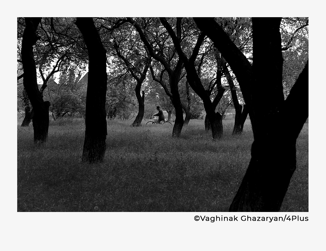 4plusphoto's tweet photo. 4Plus launches #ArmeniaforArtsakh campaign. Now on https://t.co/J4DuYt1sSx you can also find new photo prints from the archive of our photographers taken in Armenia in different years with their signatures.

All proceeds will be donated to "Insurance Foundation for Servicemen". https://t.co/FXBsYUjB3m