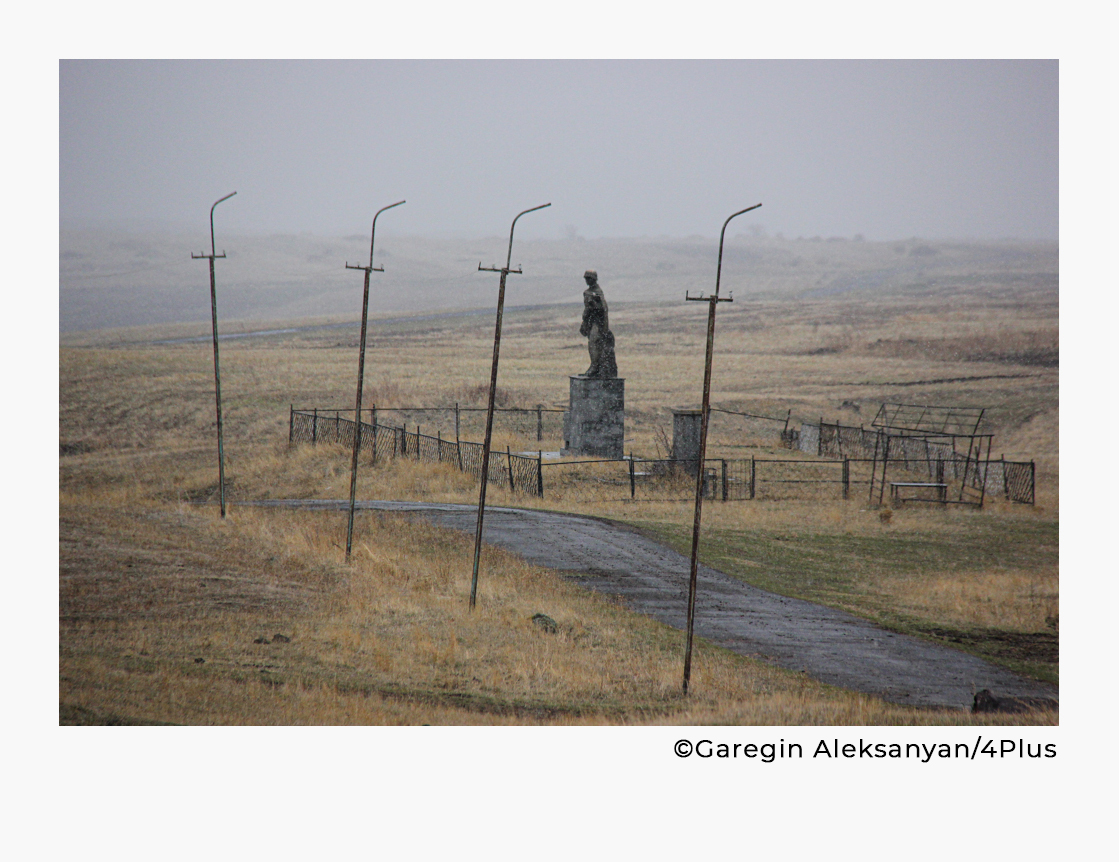 4plusphoto's tweet photo. 4Plus launches #ArmeniaforArtsakh campaign. Now on https://t.co/J4DuYt1sSx you can also find new photo prints from the archive of our photographers taken in Armenia in different years with their signatures.

All proceeds will be donated to "Insurance Foundation for Servicemen". https://t.co/FXBsYUjB3m