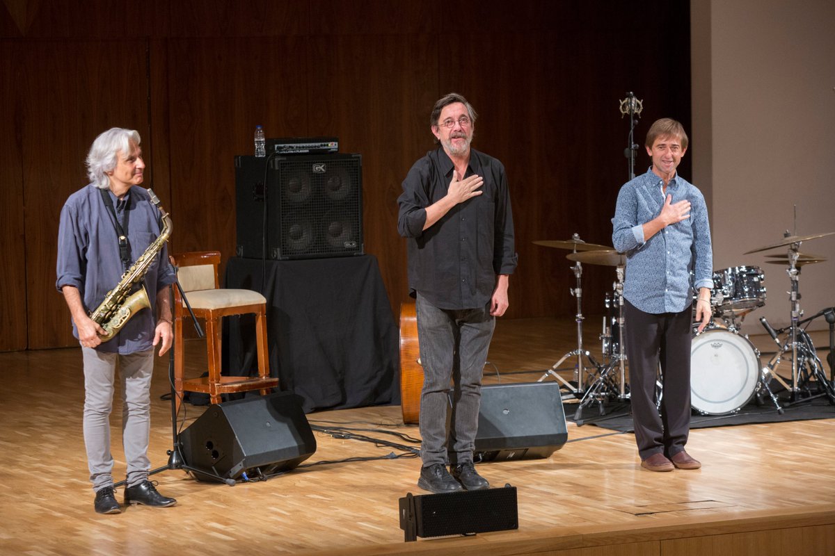 CmsTrio's tweet photo. Compartimos algunas fotos del concierto del pasado viernes en la Sala de Cámara del AN. 
Gracias al Equipo de Comunicación del @cndm_inaem por las imágenes.  
© CNDM – Elvira Megías.  
#CMStrio #cndm_inaem #blumusicproduccions #karonte #jcolina #mmiralta #psambeat #fserrat https://t.co/KLG3KyUFJQ