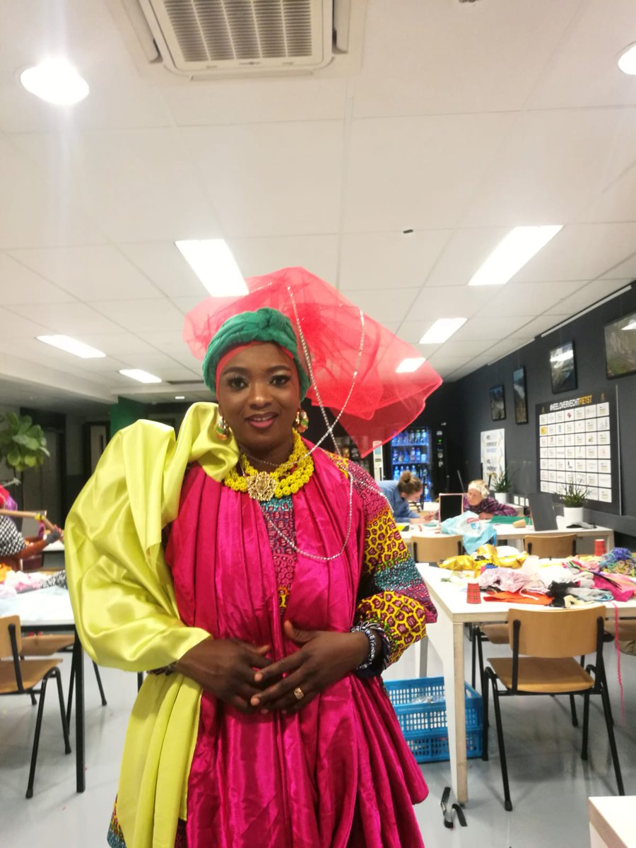 Elke vrouw heeft een rebels meisje in zich. Deze vrouwen ontdekken deze kant van zichzelf in samenwerking met het Stut Theather in Utrecht. 

Deze ontdekking kan je zelf meemaken in het ZIMICH theater in Overvecht van 30 oktober tot en met 6 november.

stut.nl/voorstelling/r…