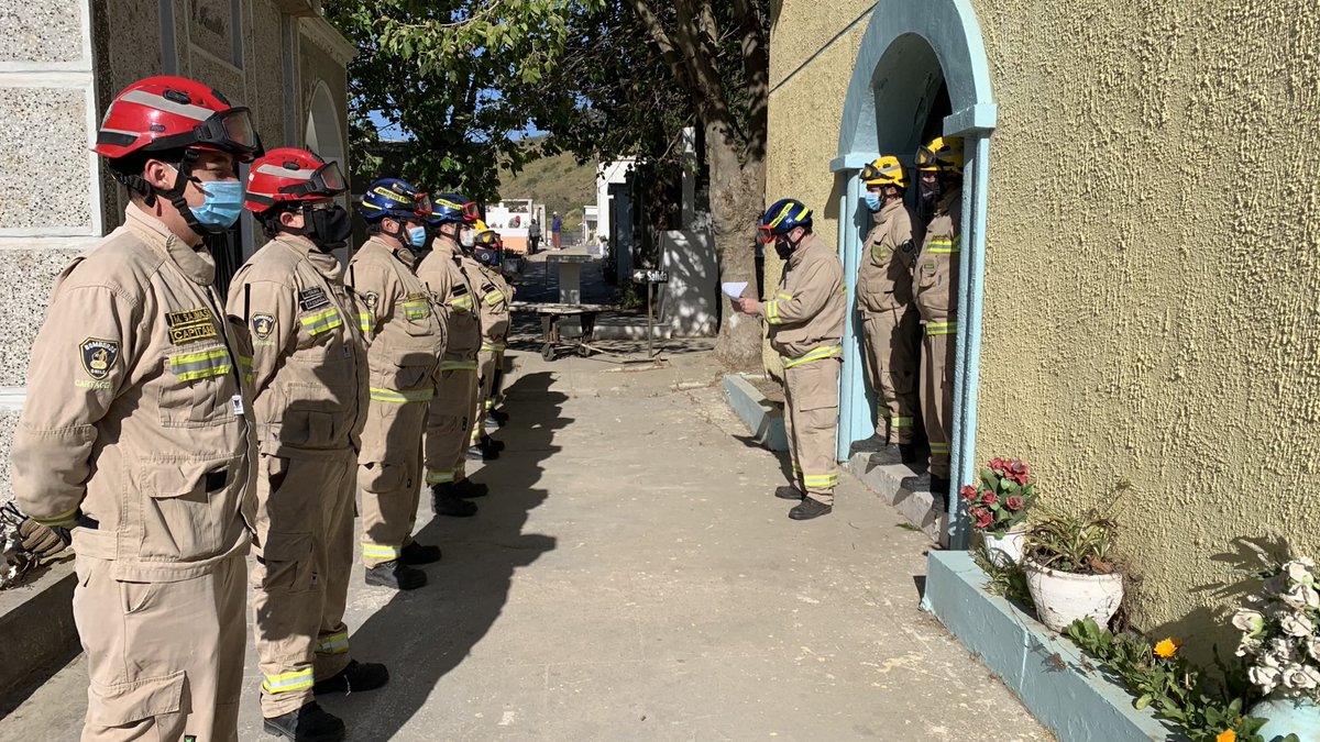 BomberosCarta's tweet photo. En el día de hoy mantenemos el recuerdo fiel a nuestros cofrades que ya no están junto a nosotros.. #bomberos ⁦@PrimeraCBCart⁩ ⁦@municartagena⁩ https://t.co/T7GPth1a7S