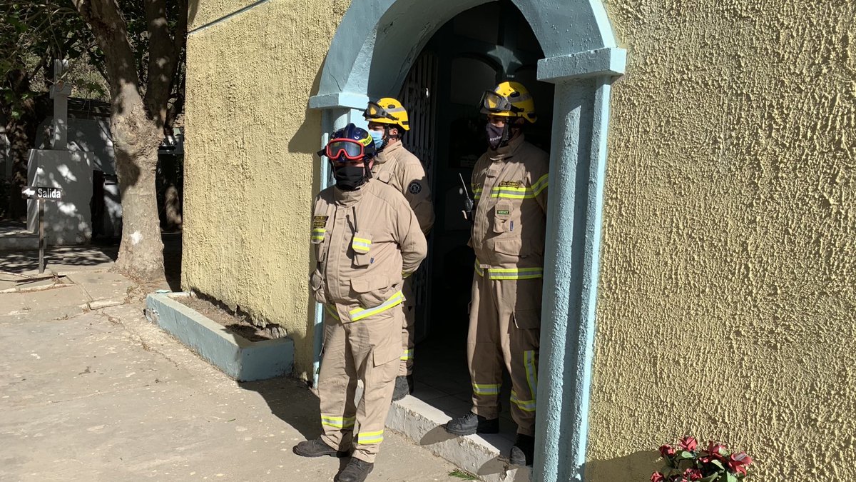BomberosCarta's tweet photo. En el día de hoy mantenemos el recuerdo fiel a nuestros cofrades que ya no están junto a nosotros.. #bomberos ⁦@PrimeraCBCart⁩ ⁦@municartagena⁩ https://t.co/T7GPth1a7S