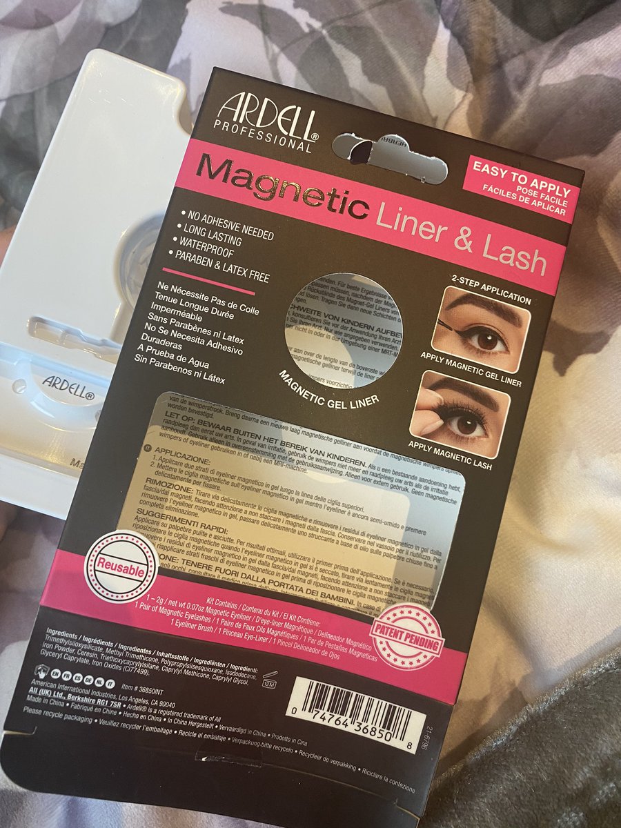 melj19's tweet photo. @superdrug £18 for a set of magnetic lashes only to find one strip is missing the inner magnet rendering them useless. What a waste of money!! 😡 https://t.co/t4xrlLzulz