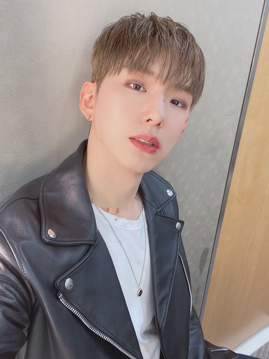 몬베베 방송 잘 봤어요?!
이번 커버는 엠스튜디오로 보여드릴수 있어서 더 좋았습니당ㅎ

#기현 #Christopher #bad