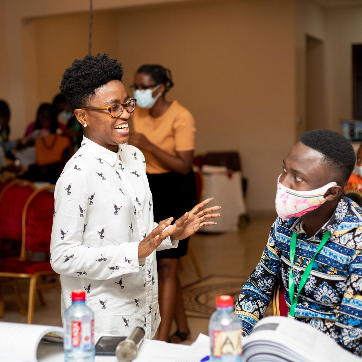 ja_ghana's tweet photo. Swiss Re Startup Academy Day 4! These past four days have been skills-and-expertise equipping. Participants are building business blocks ground up. Digital Marketer Nadia Owusu @staa_boss takes participants through building Block 4:Marketing
#swissrestartupacademy #JAGh #swissre https://t.co/RfXq9fVEAG