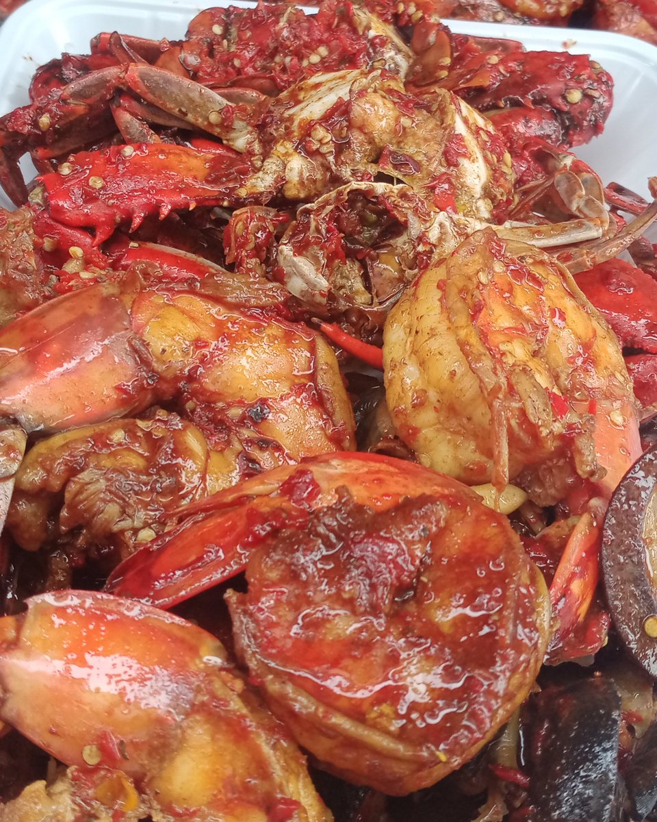 goodrichonyi's tweet photo. Forget about sweet Pussy , have you tasted sweet food? I say make I ask na 😂🤣😂🤣

Photo credit: @chopitng https://t.co/K9TC9t9BrW