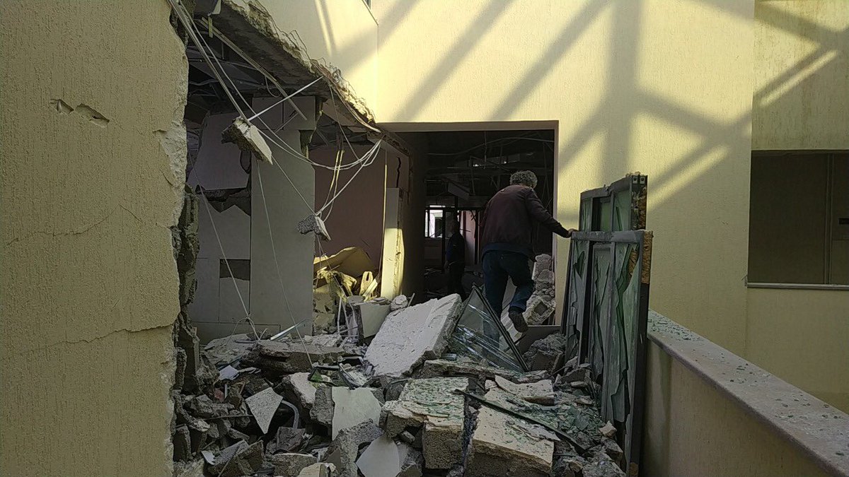 Armine_Dan's tweet photo. Does this bombarded maternity hospital of #Stepanakert in #Artsakh tell you anything about the crimes that #Azerbaijan backed by #Turkey perform? #WarCrimes https://t.co/LcbgwYNAce