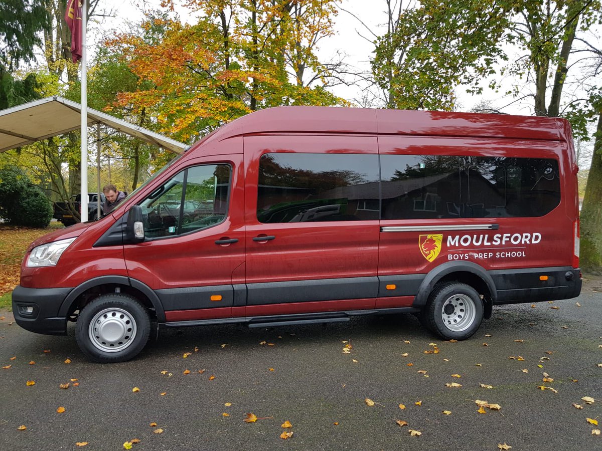 RedKiteMinibus's tweet photo. Brand new #Ford #Transit #Minibus delivered to @Moulsford prep school today. Enjoy your new minibus!

#FordTransit #RedKite #schooltransport #schools #prepschool https://t.co/zQOqY4a52G