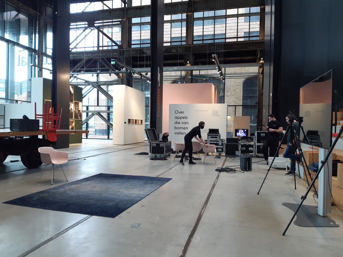 Druk bezig met de voorbereidingen voor de livestream! Onze talkshow 'Duurzaam door met de regio?!' start om 15.00u. Kijk je mee?  hetpon.nl/livestream <a href="/lochal013/">LocHal</a> #duurzaamdoor