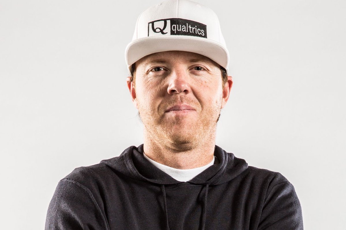 piodeportes's tweet photo. El millonario Ryan Smith ha comprado el equipo Utha Jazz por un valor de 1.66 MM segun multiples fuentes. "Me había acercado a los Millers un par de veces. No hay ningún secreto sobre mi interés en la NBA y en los Jazz. Crecí viendo al equipo" dijo Smith en rueda de prensa #P0S https://t.co/6zMRFzC6NQ