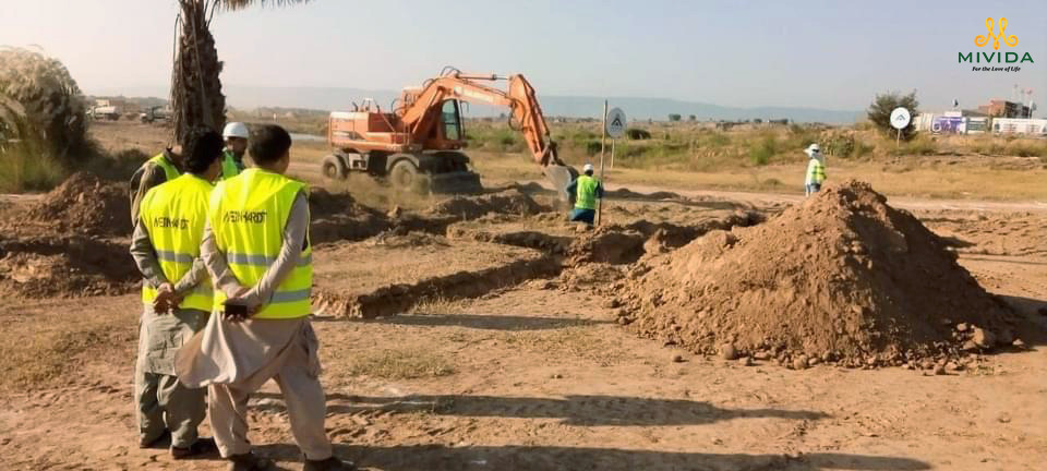 Excavation of Engineering offices at MIVIDA Site

Kindly visit us on Facebook page for more Details:
facebook.com/MIVIDAPakistan…

Join MIVIDA
For details please contact us at
(051) 111 786 000
info@mivida.pk

#MIVIDA #mividapakistan #siteoffices