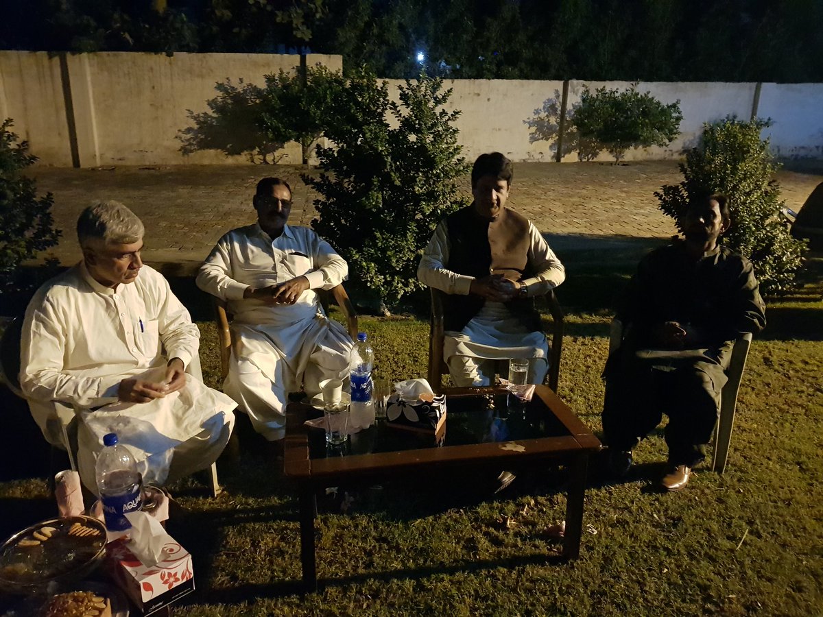 AqeelNHashmi's tweet photo. مجوزہ ڈویژنل کنونشن مسلم لیگ ن یوتھ ونگ بہاولپور اور ملتان میں ہونے والے عظیم الشان جلسے کی تیاریوں کے سلسلے میں بہاولپور میں ایک اہم اجلاس منعقد ہوا۔ شرکاء نے میاں محمد نواز شریف کے بیانیئے کے علم کو مزید بلند کرنے کے عزم کا بھی بھرپور اعادہ کیا۔
#TeamHashmiPK https://t.co/2VCwDQbp31
