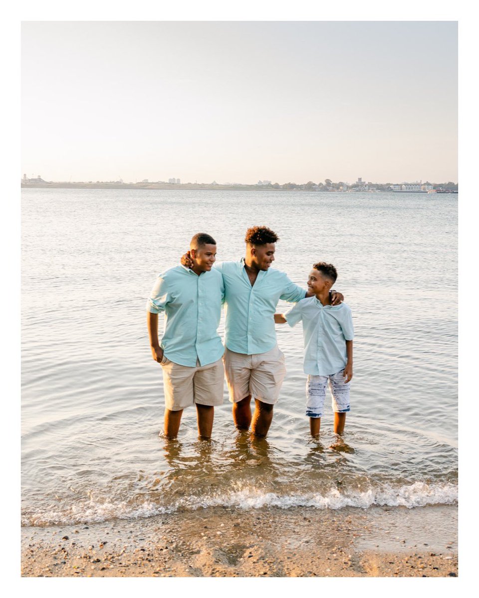 HenryRivera1's tweet photo. Brothers 💥 https://t.co/hTWxQg7B4Z