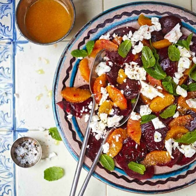 SafirNutrition's tweet photo. Beetroot, orange &amp; feta salad by @sainsburys 

Find out more about the food you cook and eat. Book a nutritional consultation on https://t.co/0AUpRpKM2B

#SafirNutrition #Nutrition #Nutritionist #Nutrients #LondonNutrition #LondonNutritionist #Food #Mi… https://t.co/WKXOuWh1ln https://t.co/iqRWQKIuAe