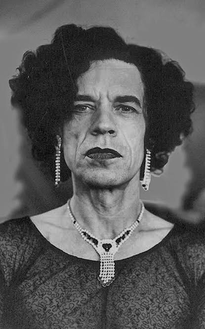 newworld_2017's tweet photo. 20:40
Mick Jagger https://t.co/LghhjqSa7v