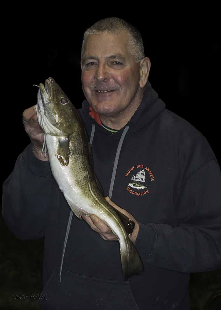 WhitbySeaAngler's tweet photo. First win &amp; congratulations Andy Heasham 6 lb 09 oz (4) #HBoFish 

https://t.co/wzeBAZGalT

Well done James Moore #HFish 3 lb 14 oz

It was a hard night for all. #Fishing #Whitby https://t.co/iJjH41Ai6e