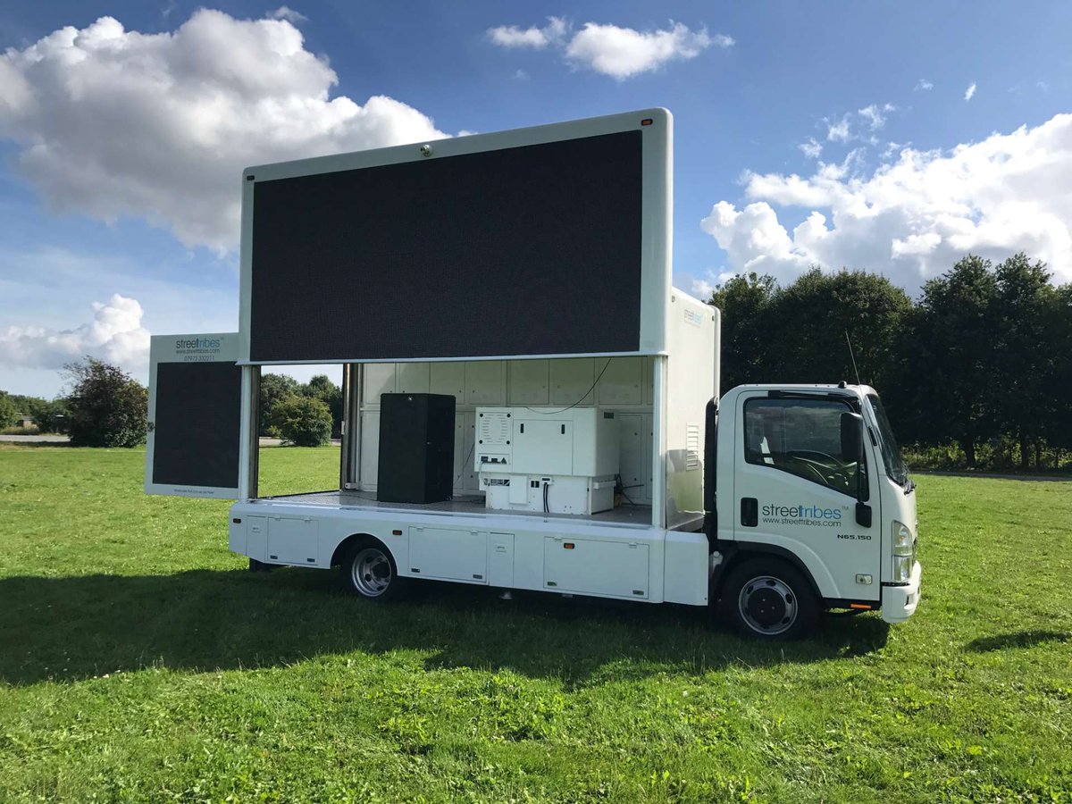 IsuzuTruckUK's tweet photo. It's good to see one of our N65.150 Trucks being used to spread Covid-19 awareness across the country. 👏

Street Tribe provide hydraulic LED screens for advertising, brand awareness, and much more.

#Isuzutruckuk #Reducetherisk #Trucksforlife #Spreadingawareness #Streettribe https://t.co/vTDrQRHdIh