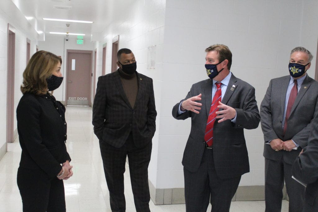 Dedham: Norfolk County Jail Creating New Center for Female Offenders dlvr.it/RkZR6y