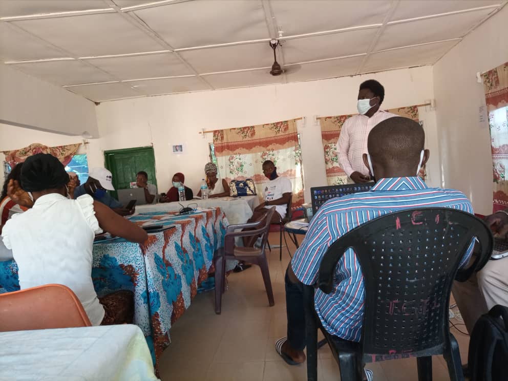 GYINGambia's tweet photo. Today's session at #ELIT2020, Patrick Mendy, Financial Specialist, delivering on Financial Education. 

#ELIT2020 organised by GYIN Gambia is supported by @TekkiFiiGambia Fii projects implemented by @ITC_Gambia/@yepgambia, @imvf, GIZ &amp; funded by the European Union https://t.co/jR4jzGjmVo