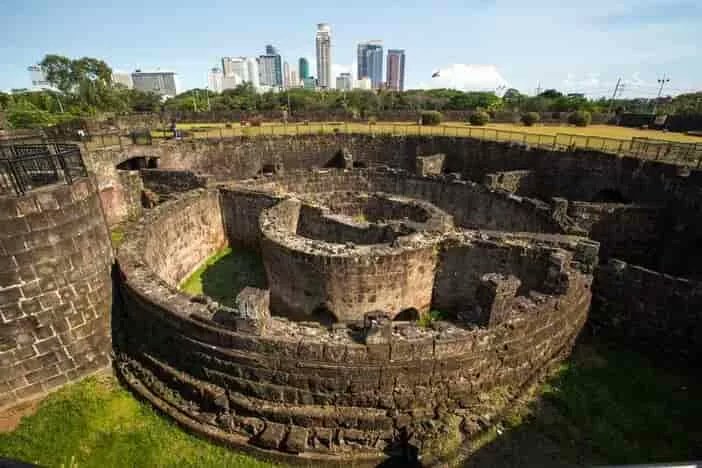 sarangdongkyu's tweet photo. Day6: 📍 Manila, Philippines
-Intramuros
#ADayWithDaniel #The3DGame
#Dandelions_With_Daniel https://t.co/aQqi5E3T01