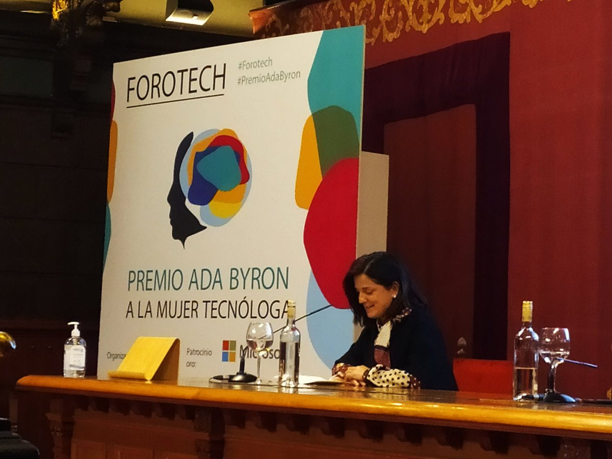 IngDeusto's tweet photo. "Es importante visibilizar a las mujeres que trabajan en el mundo de la ciencia y la tecnología" Dña. Beatriz Artozabal, Consejera de Empleo y Políticas Sociales. #ForoTech #Forotech2020 #PremioAdaByron https://t.co/4EH5mIcdbW