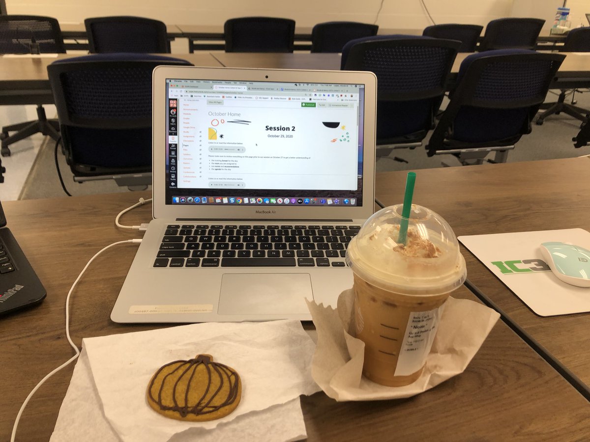 NicoleMcLopez's tweet photo. I have my pumpkin spice ☕️, pumpkin cookie 🎃 and  💻#DCTLCohort8 session ready! I think I’m ready. #OCPSDCTL #LearningwithDCTL #ImpactCDL https://t.co/O4W8WwJOIn