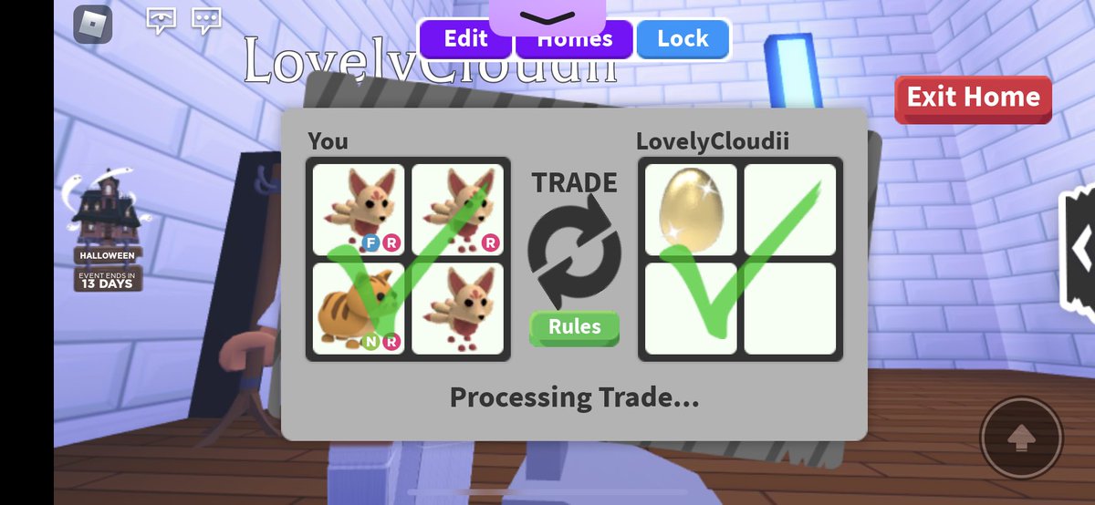 nini_queen_'s tweet photo. @peqchy_roblox is soooo trysted i gave her this for golden egg i went first https://t.co/eE3DUIxJnW