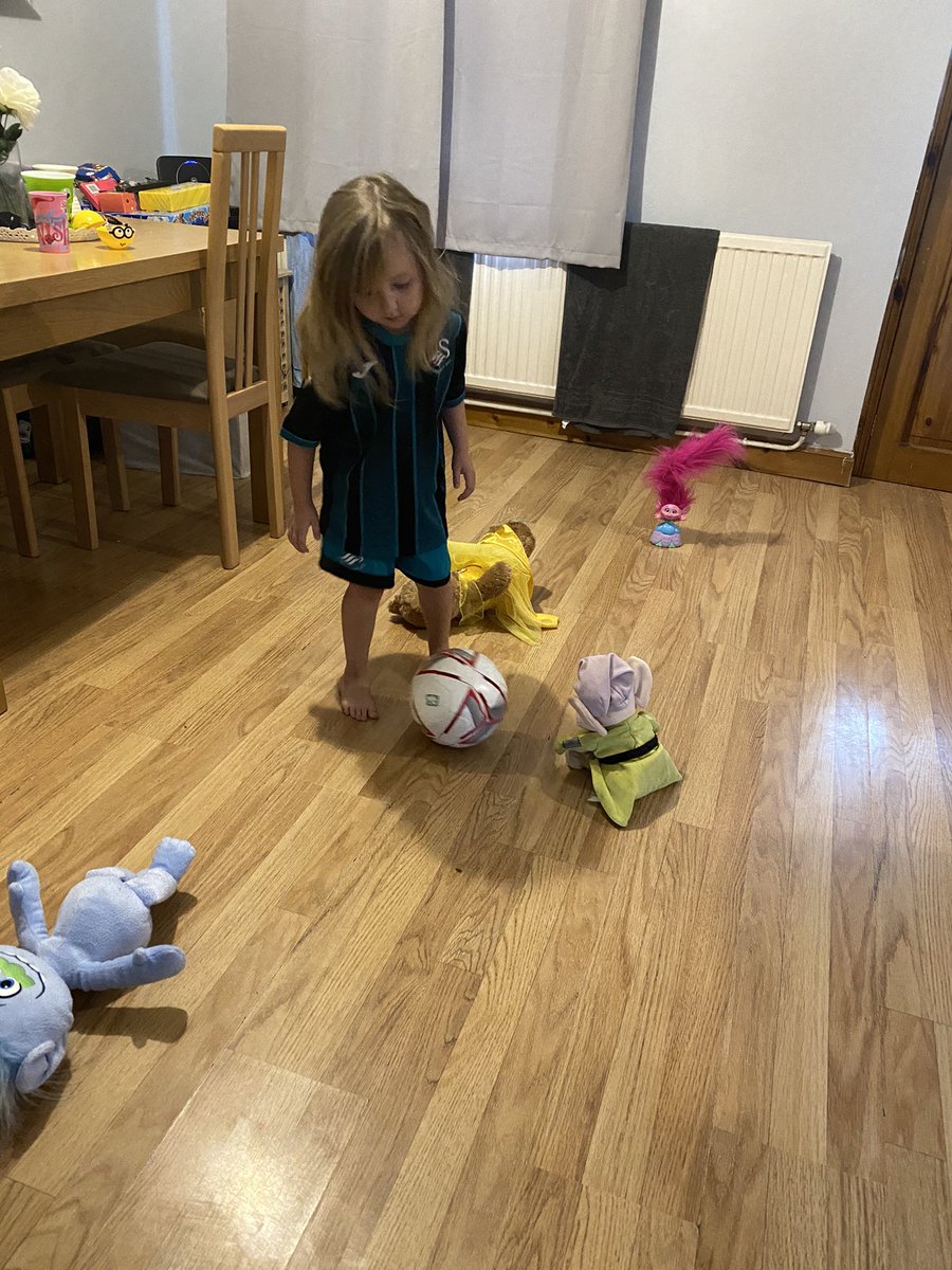 DanSlim83's tweet photo. Great fun #HuddleAtHome session with Mila this morning!
She loves the Huddle sessions with @YstradFCJuniors as she gets in to the beautiful game! 💙
Thank you @FAWTrust for putting on the session 👌🏻 https://t.co/ScUyzEScbW