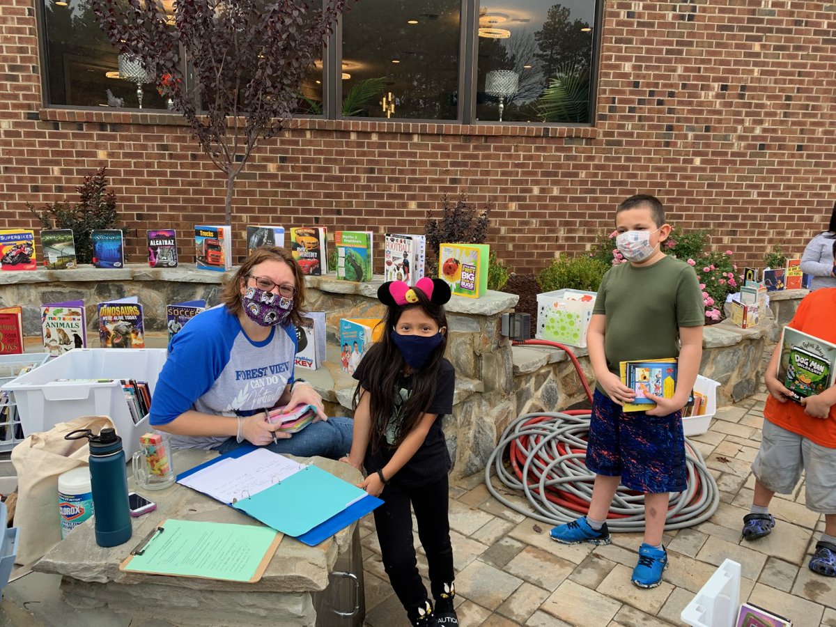 FVFalcons's tweet photo. We celebrated Wellness Wednesday by bringing the FV Bookmobile to Duke Manor!  #falconsSOAR @dpsnclibraries @pmubenga @DurhamPublicSch https://t.co/1ySKszzFJa
