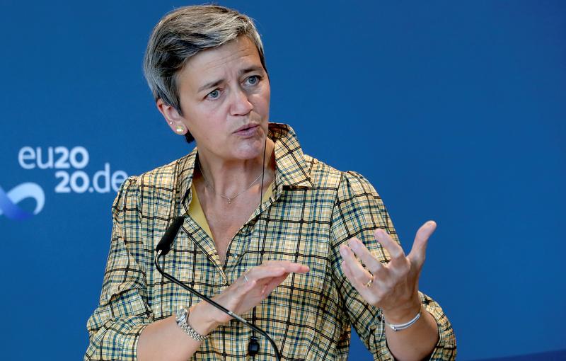 Tougher new rules for tech giants, more power to enforcers: EU's Vestager https://t.co/LNf1aQi4V2 https://t.co/fei62yOCm4