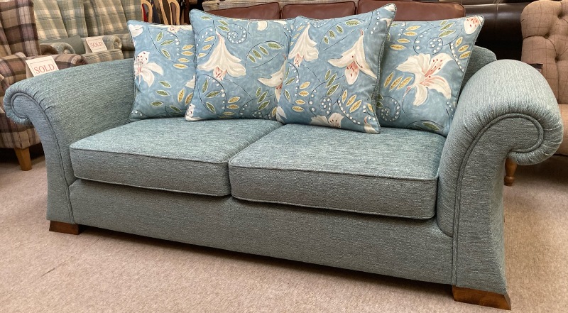 Kingston Sofas tweet media